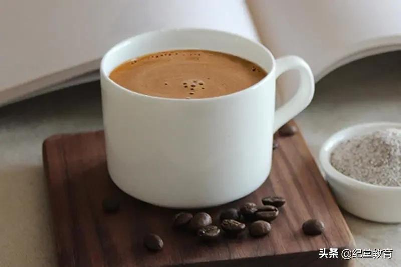 没喝过咖啡的英国人，不算上过“大学”