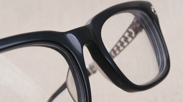 眼镜坏了用哪种胶才能粘好,眼镜坏了可以用啥胶粘