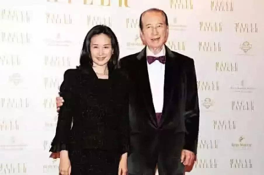 与赌王女太子同嫁一夫李嘉欣，花光每月200万生活费开始接新剧了