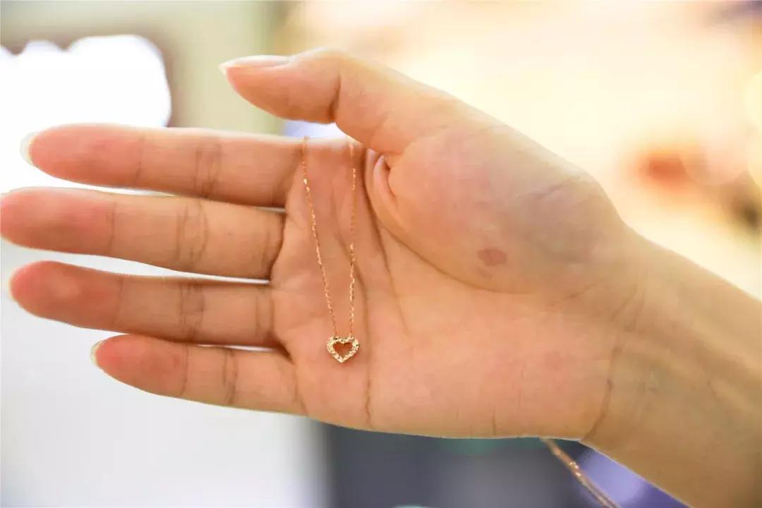 市中心这家高精尖卖场疯狂折扣！直降+团券，送的比买的多