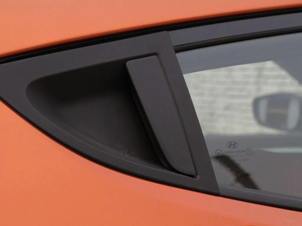 汽车内饰塑料件发白老化怎么办,洗车后塑料件发白