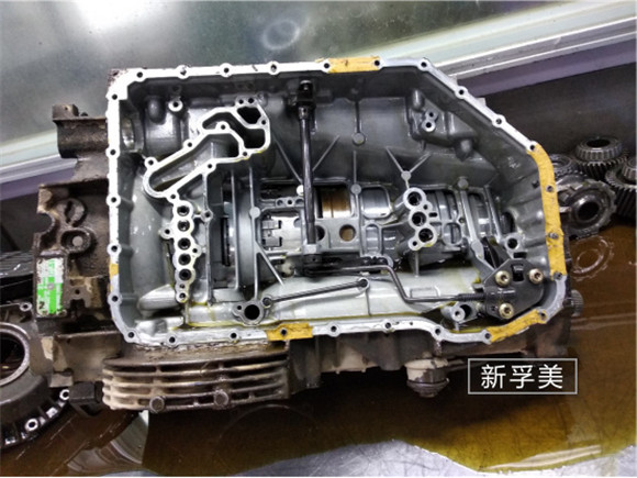 奥迪车变速箱打滑修复多少钱,奥迪a3变速箱坏了维修要多少钱