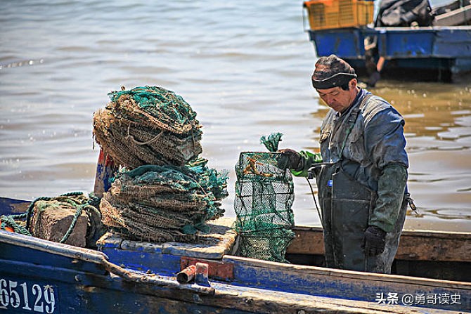 中国海边以捕鱼为生的村庄,中国农民年收入最少的县城