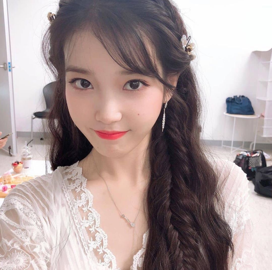 塌鼻子的女生怎么打扮自己,塌鼻子长相乖巧的女生怎么化妆