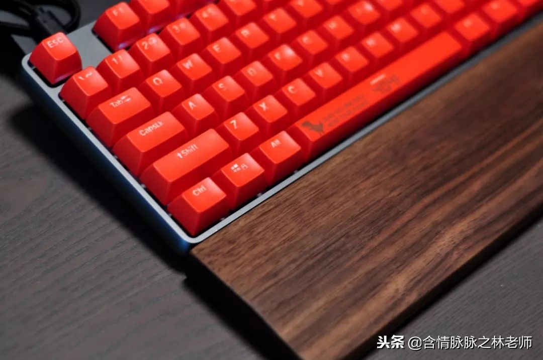 红轴正刻机械键盘,悦米红轴机械键盘