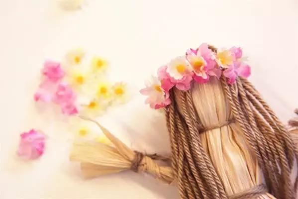 用玉米皮做的手工作品,手工玉米皮编席子教程