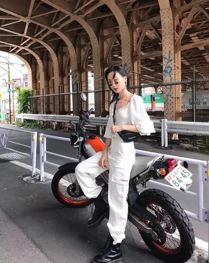 灯笼袖最佳搭配,今年最流行的灯笼袖