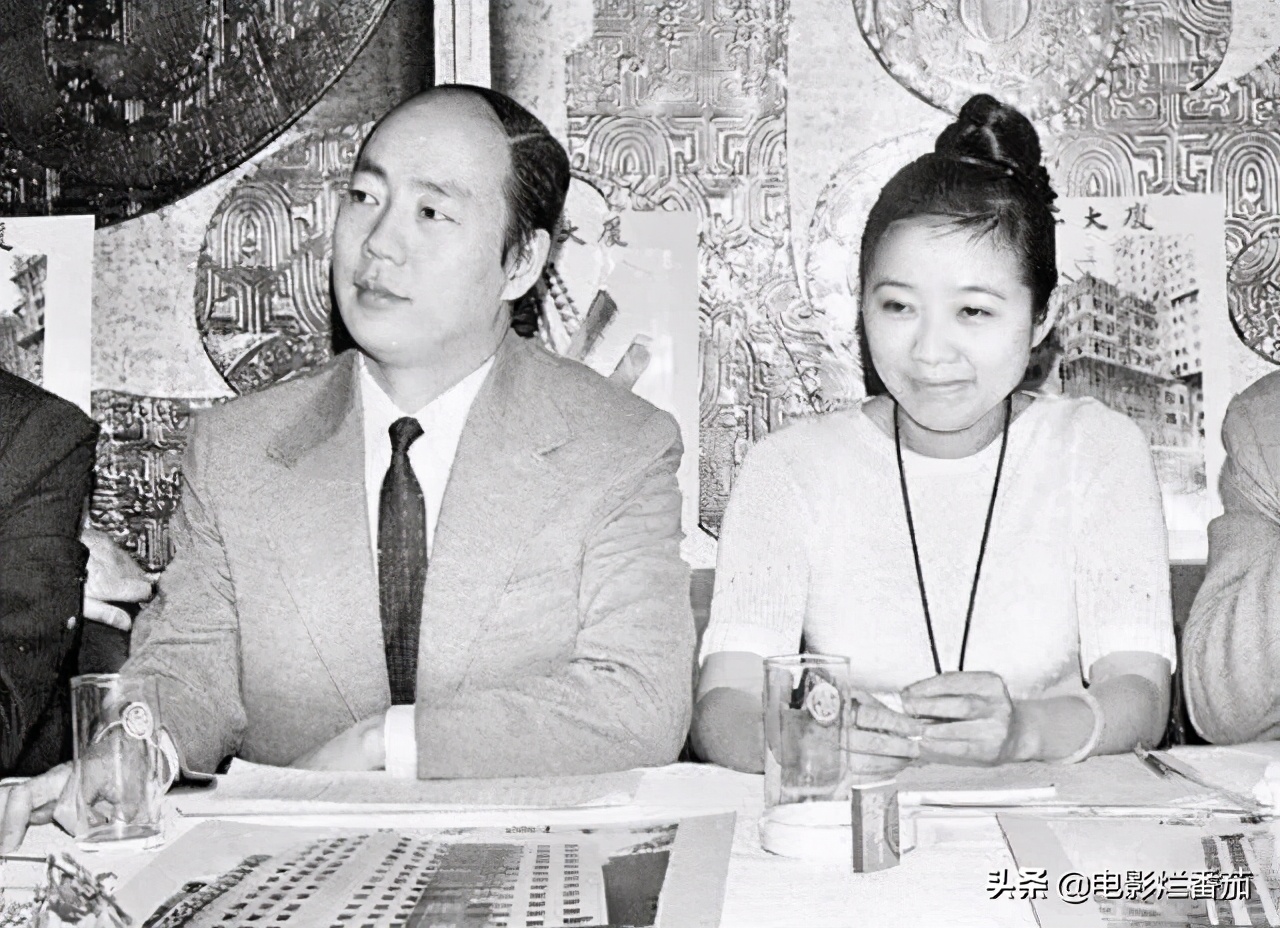 一急之下炒掉导演自己来,成龙在放火烧掉整条街后,电影终于大卖