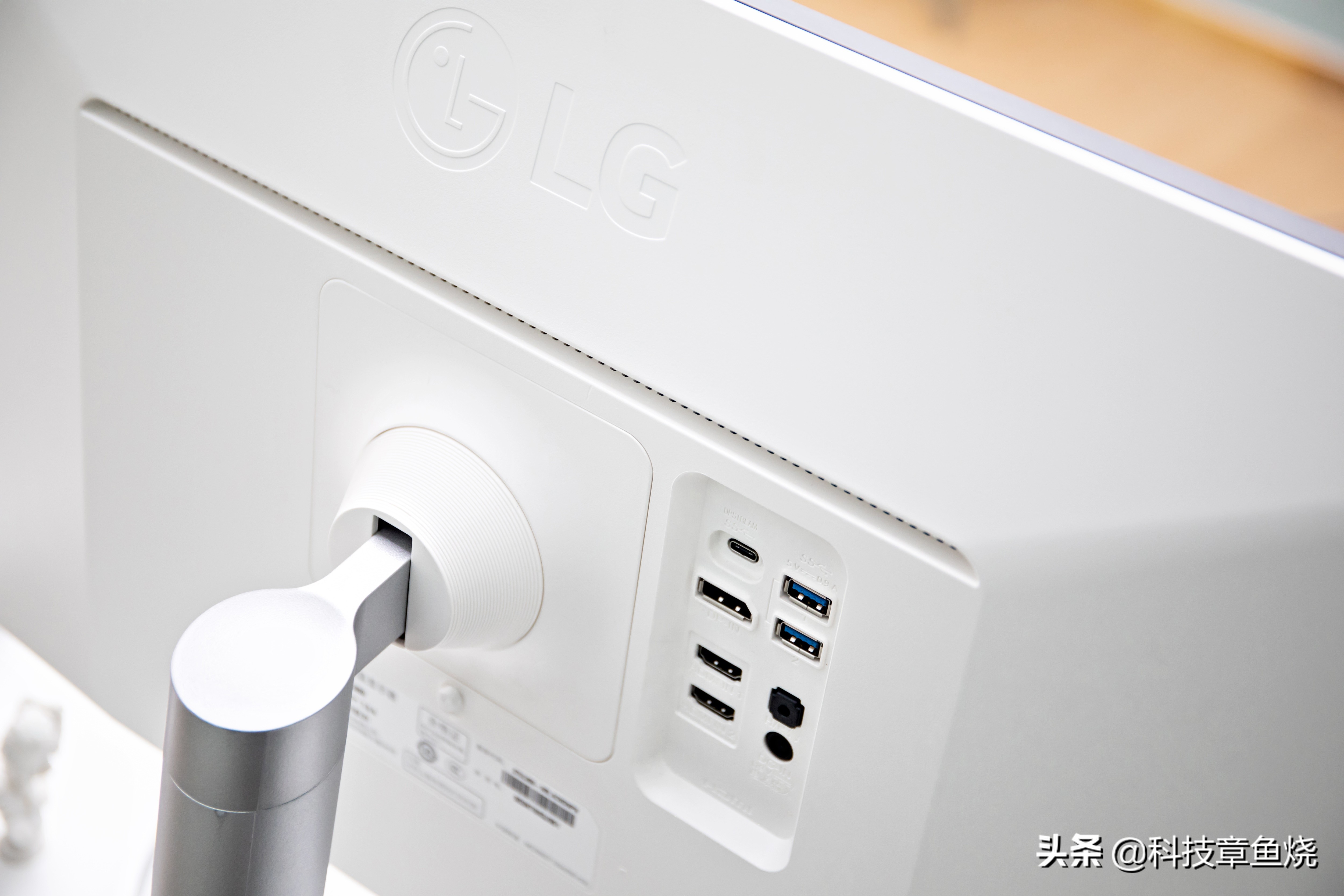 lg22寸显示器哪个型号好,22寸lg显示器哪个型号好