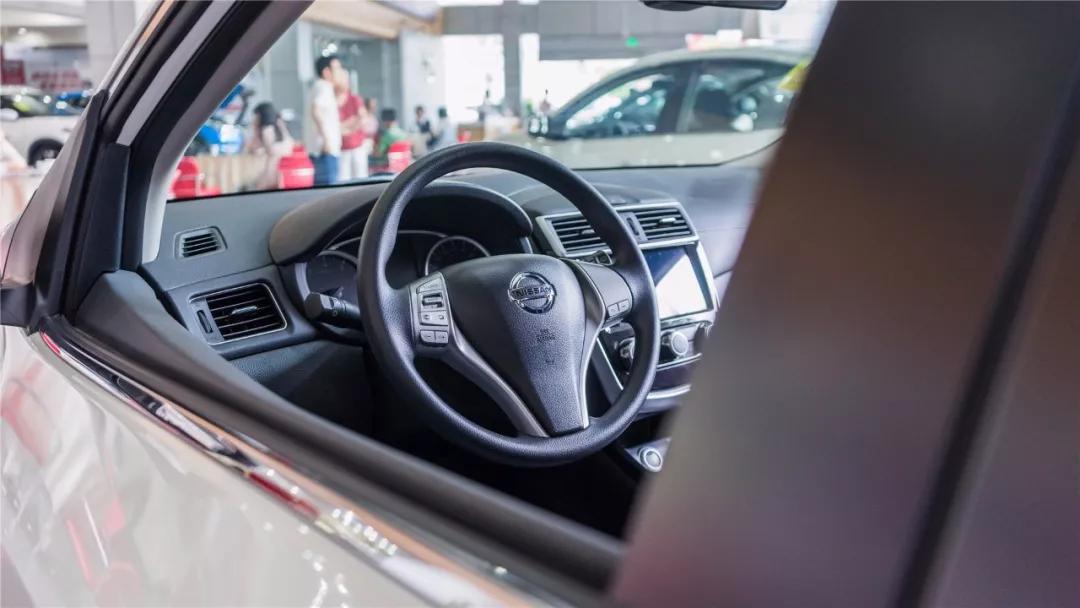 最新款日产骐达的缺点和优点,8万买个16年的日产骐达值得买吗