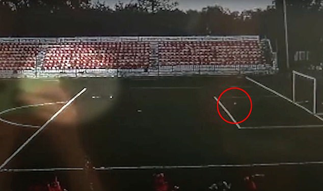 16岁俄罗斯足球运动员被打,俄罗斯少年被闪电击中后奇迹生还