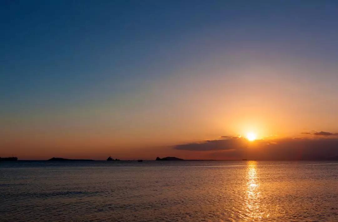 你好，我叫三亚，这是我的新版简历，请查收