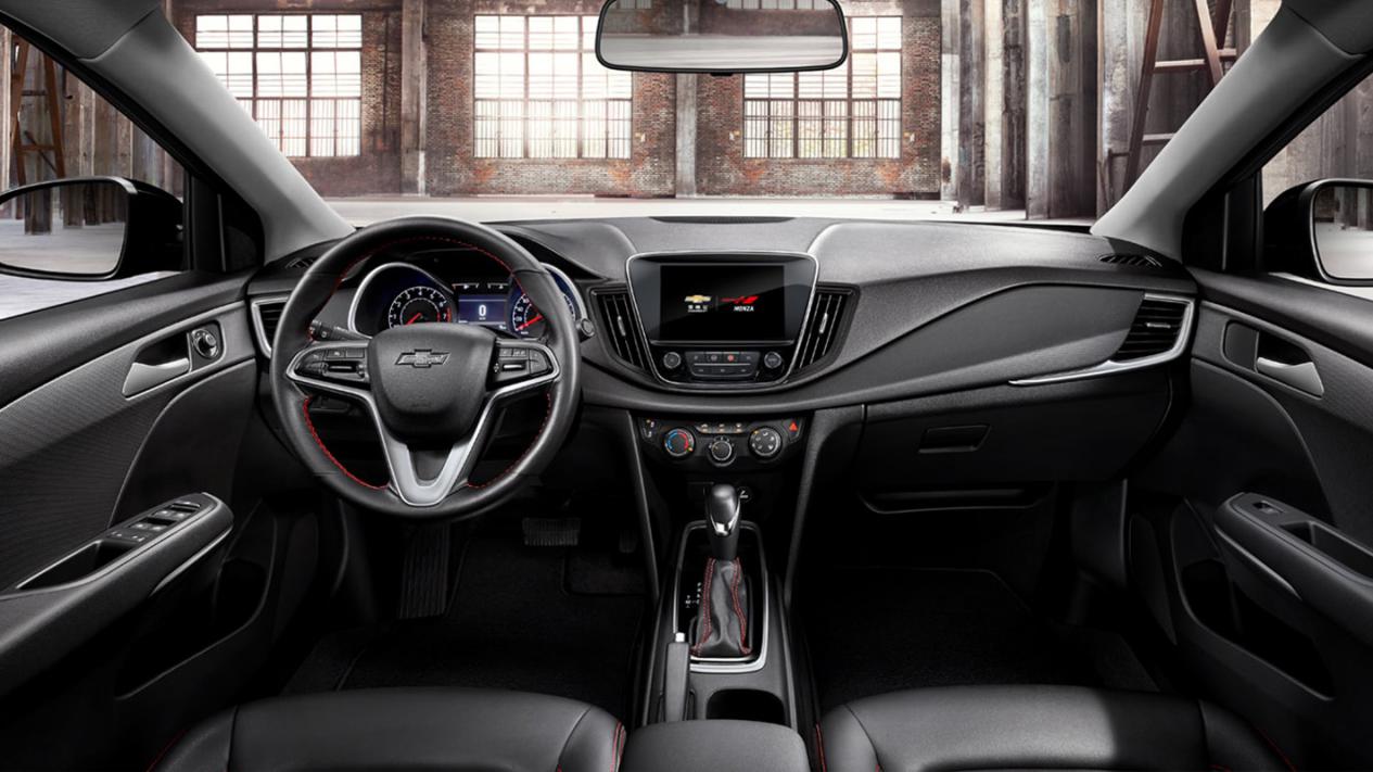 雪佛兰科鲁泽和长安逸动,雪佛兰科鲁泽跟长安逸动哪个好