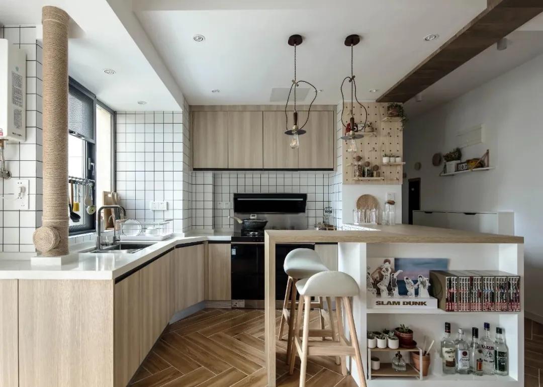 厨房窗户小比较暗怎么办,厨房没有窗户怎么解决暗的问题