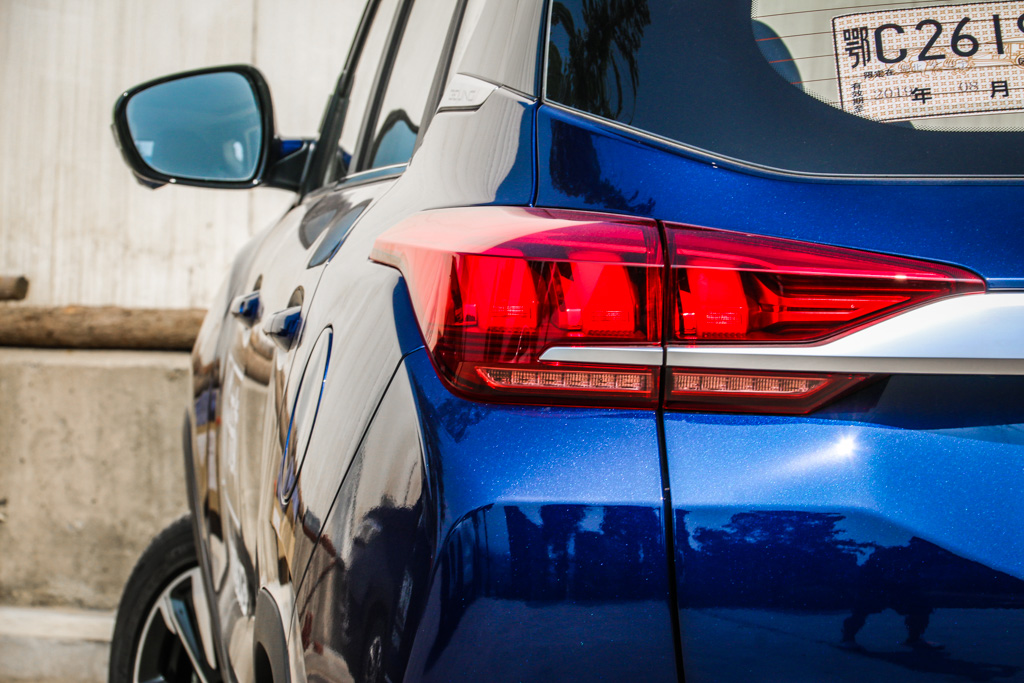 北京汽车智达x3手动荣耀版配置,21款智达x3自动挡荣耀版试驾