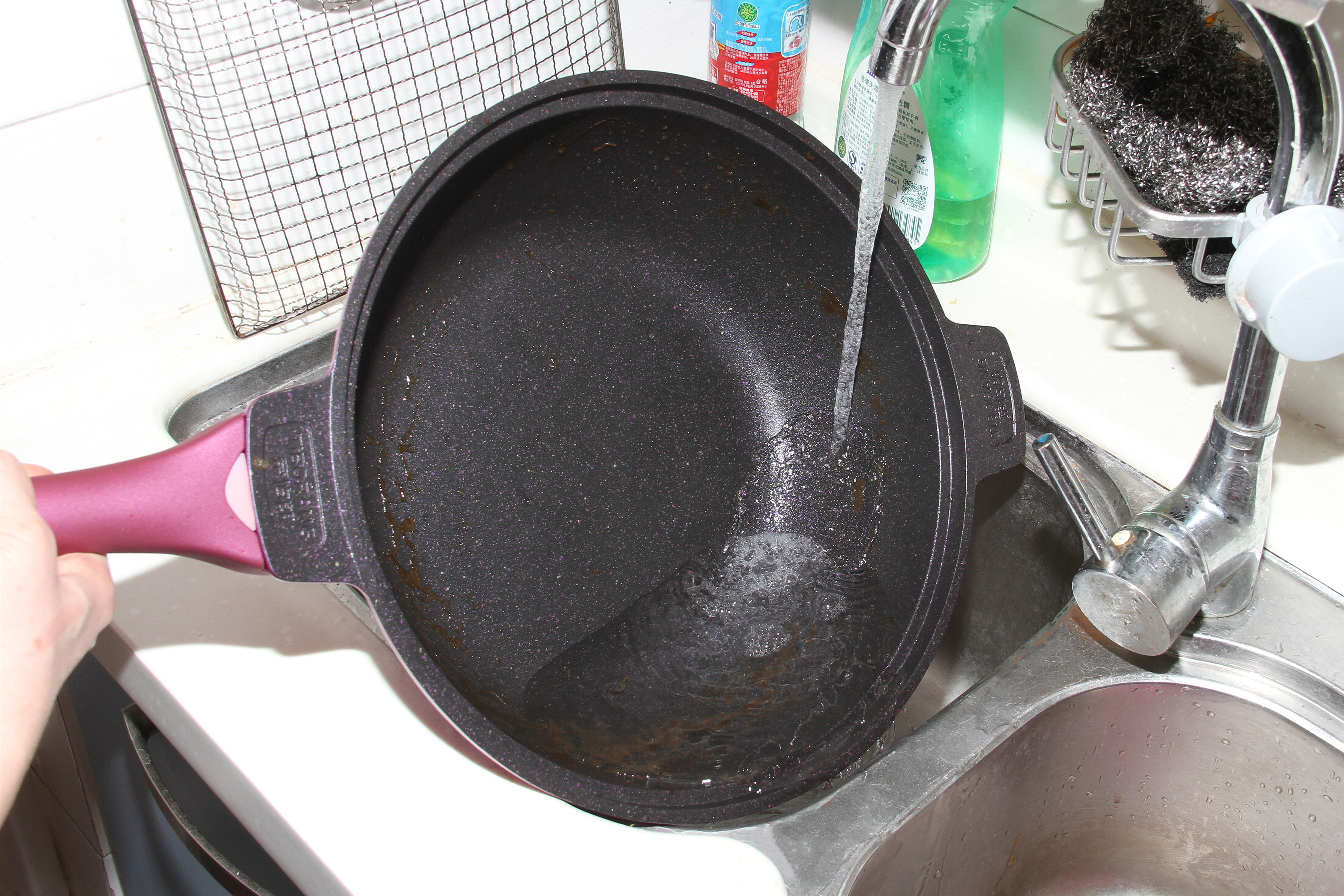 一锅顶八锅，不粘锅里面的小妖精——英国帝伯朗钛钻不粘锅