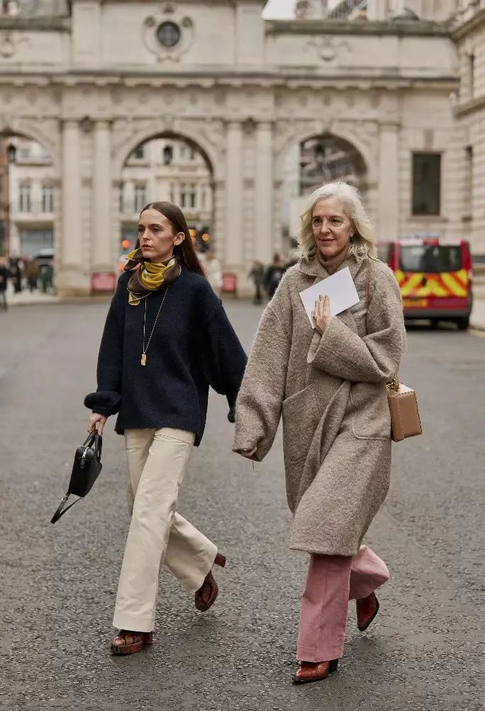 冬天鲨鱼裤怎么搭配显腿长,冬天鲨鱼裤怎么穿显腿细一点