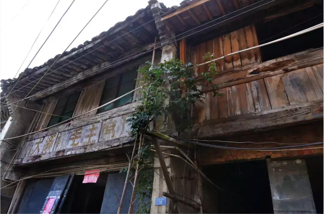 沧桑老街在哪里,沧桑古镇