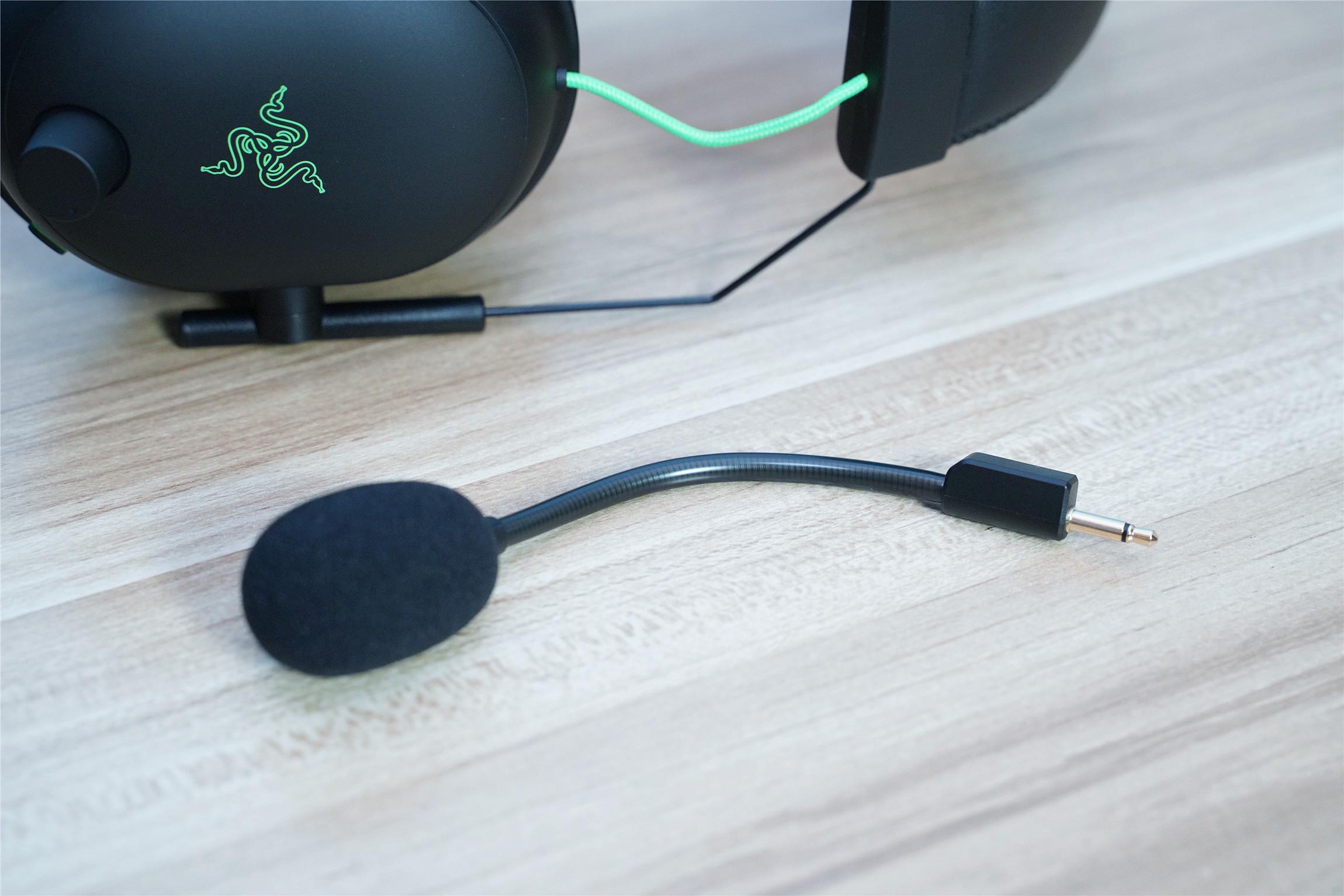 雷蛇旋风黑鲨v2电竞耳机上手,razer雷蛇旋风黑鲨v2x头戴式打csgo