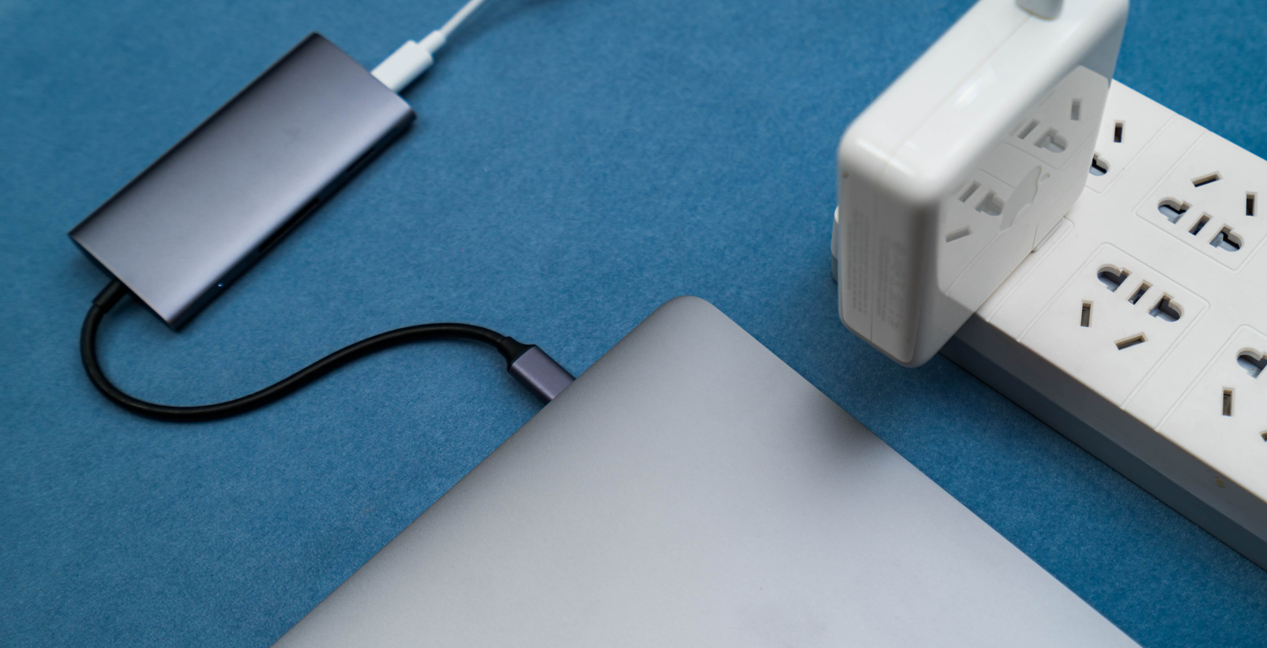 倍思65w氮化镓充macbookpro,倍思氮化镓100w充苹果电脑