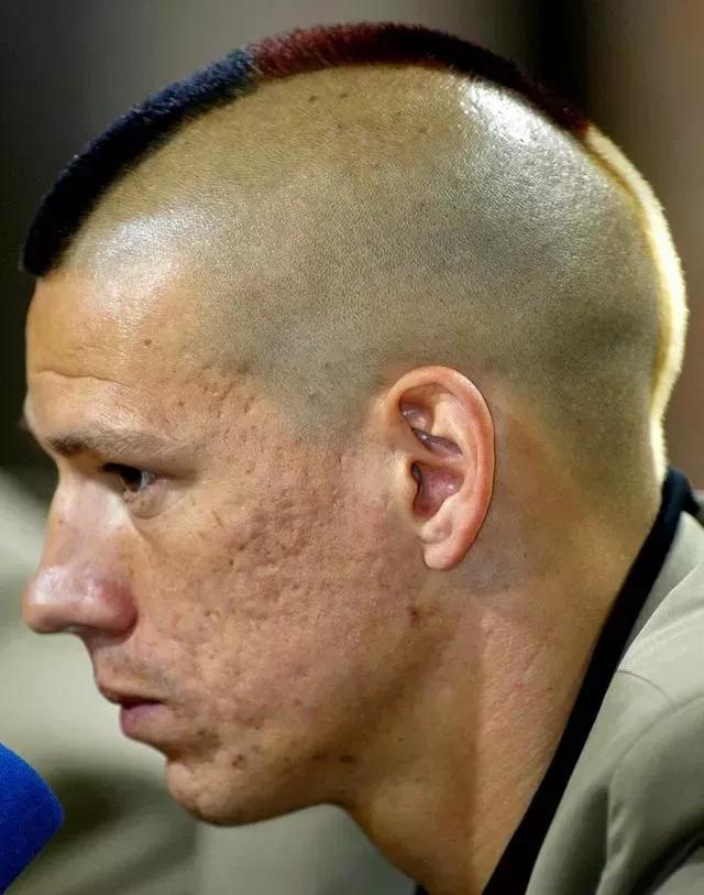 足球运动员都留什么发型,足球员发型最丑的