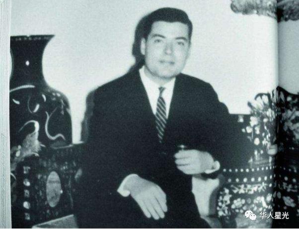 棣欐腐绗竴璞棬灏戠埛,棣欐腐绗竴鍏瓙