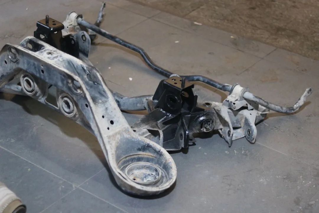 老车修复：翻新一辆破旧不堪的帕杰罗V93，还想再战十年工地