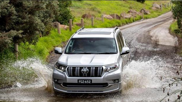 新款丰田普拉多测评视频,全新丰田普拉多动力总成