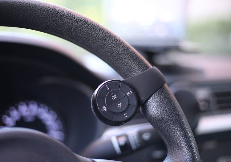 百路达HUD:听歌追剧看小猪佩奇?这才是车载导航的正确打开方式