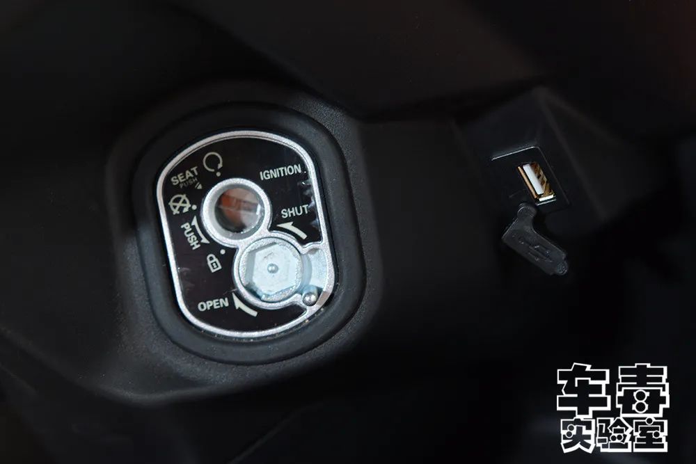 五羊本田踏板车nx125测评,本田nx125和豪爵uy125哪个动力好