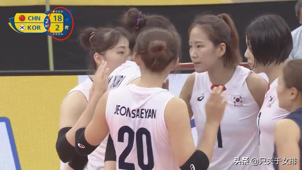 女排连续发球得分,朱婷连发三球中国女排惊天逆转