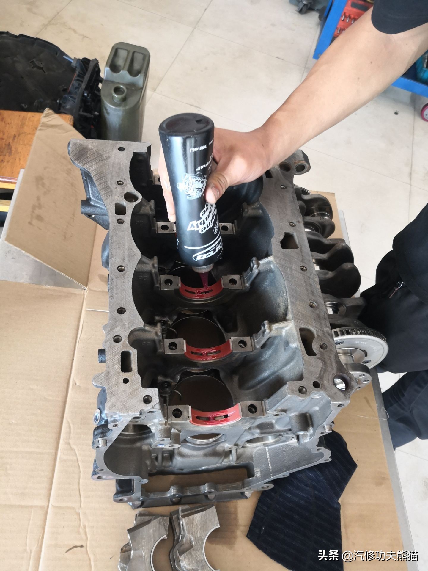 如何检测奥迪三代ea888是否烧机油,大众三代ea888发动机机油灯报警