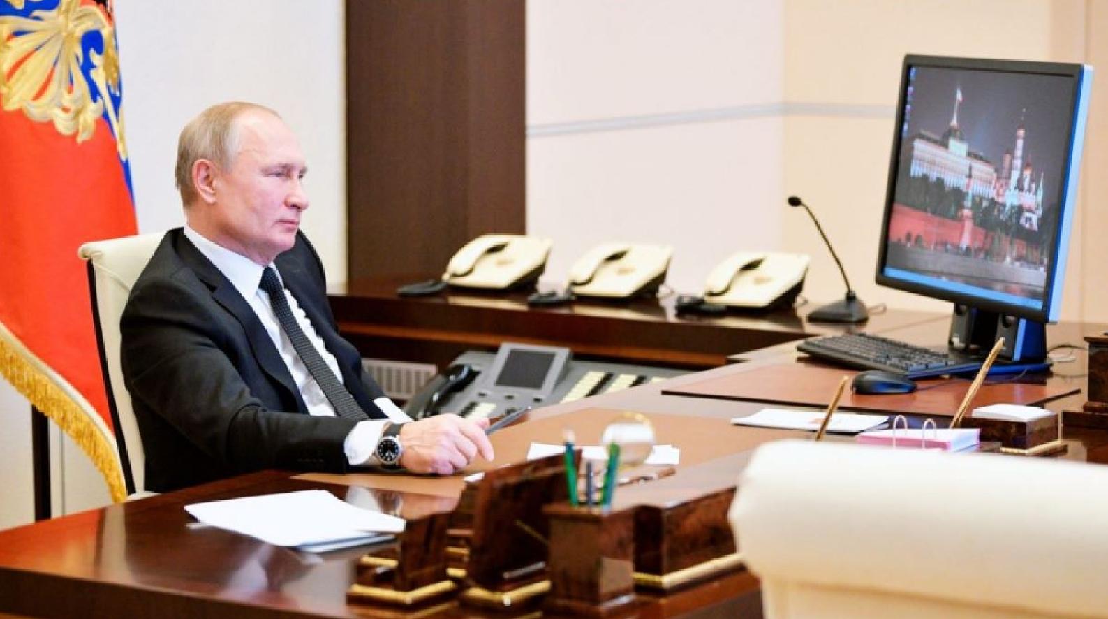 俄罗斯电脑操作系统不能用吗,普京为何还在使用windowsxp