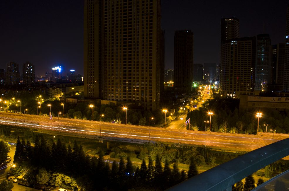 尼康d700有hdr功能吗,尼康d700二手还值多少钱