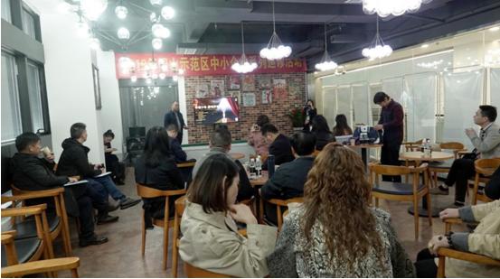 金铃铛表演,金铃铛演出