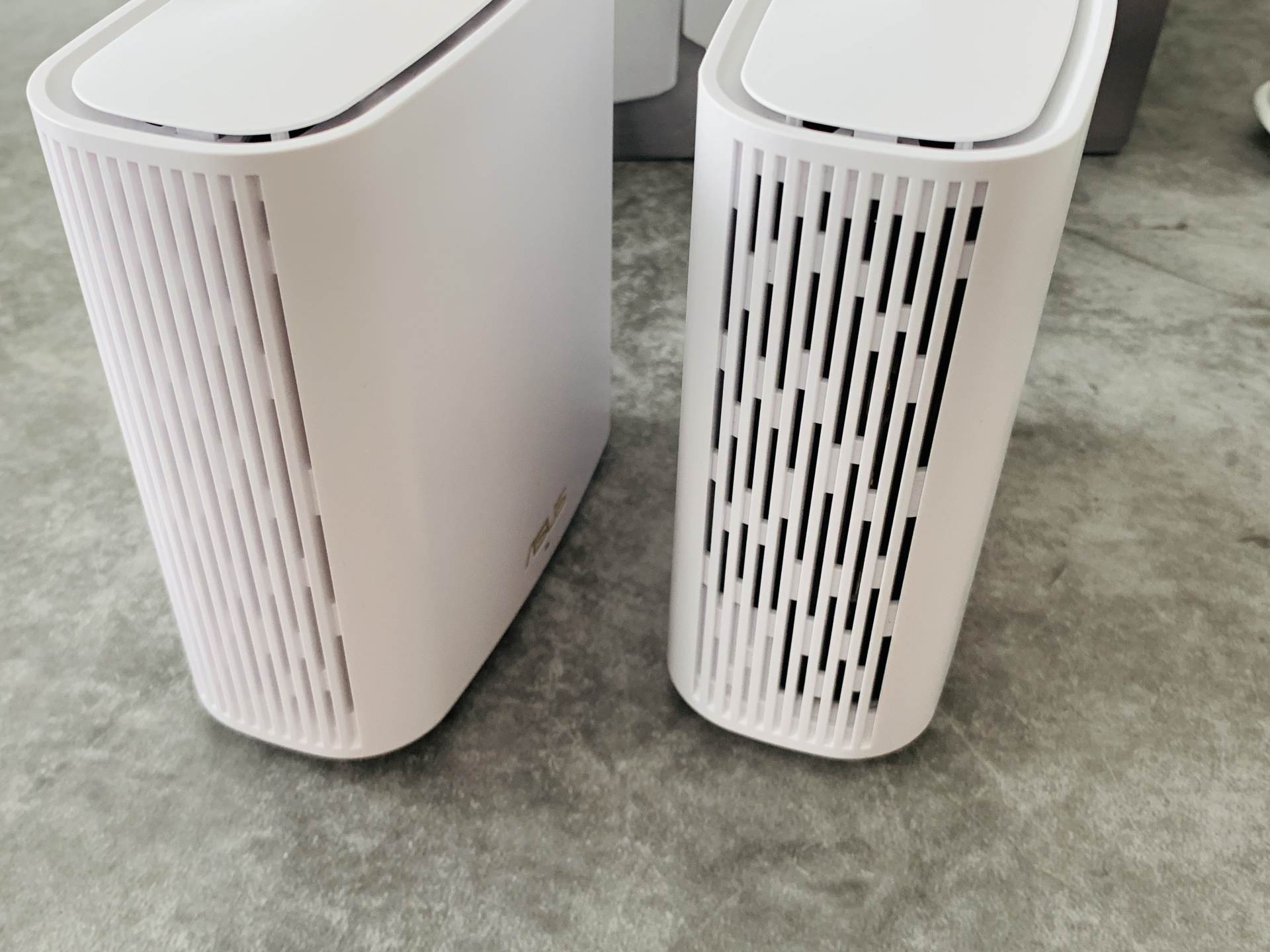 华硕路由器tuf-ax5400和灵耀小魔方,华硕灵耀路由器ax5400和ax86