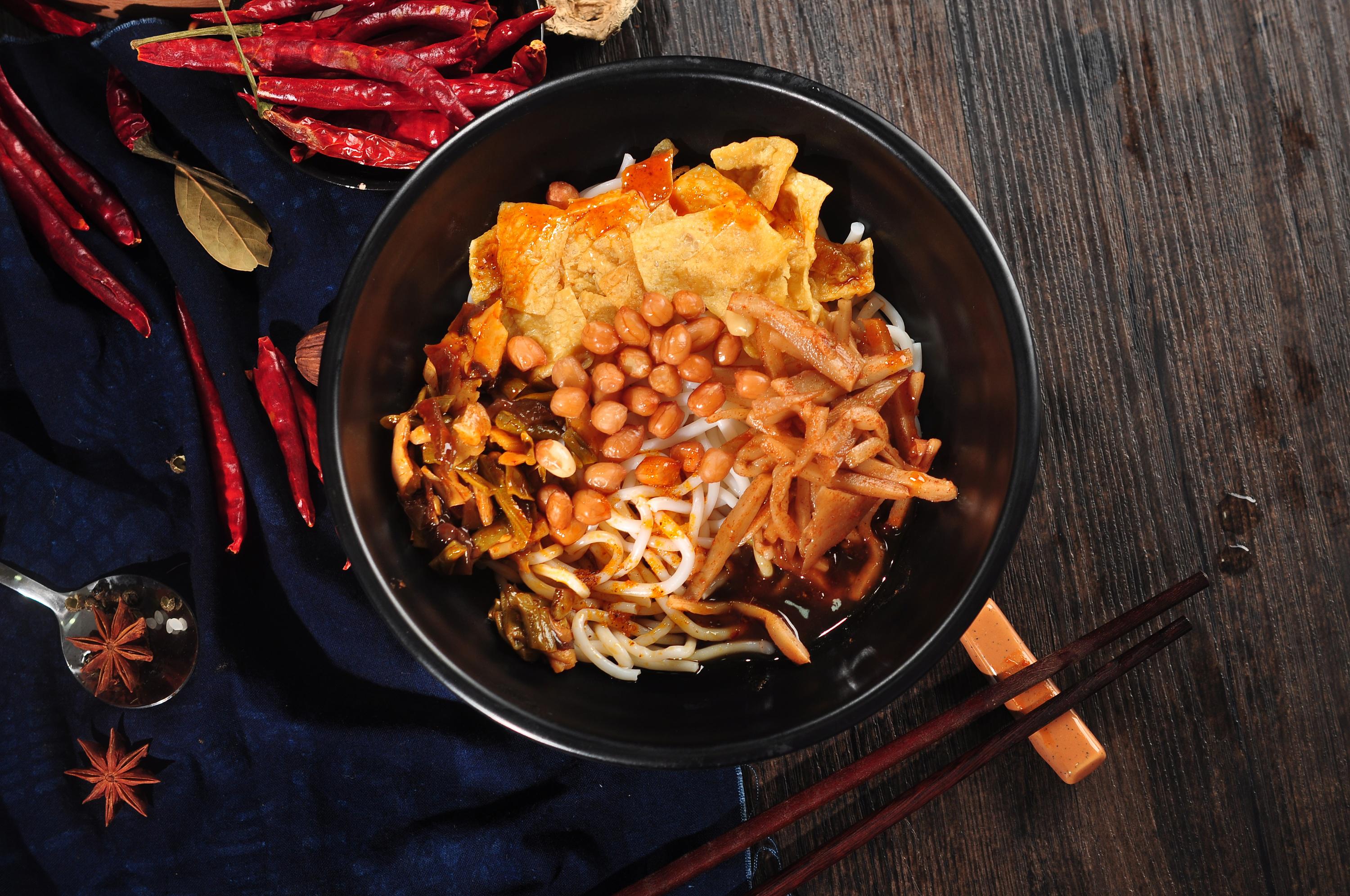 哆味螺柳州螺蛳粉,国民螺蛳粉里的柳州味北海