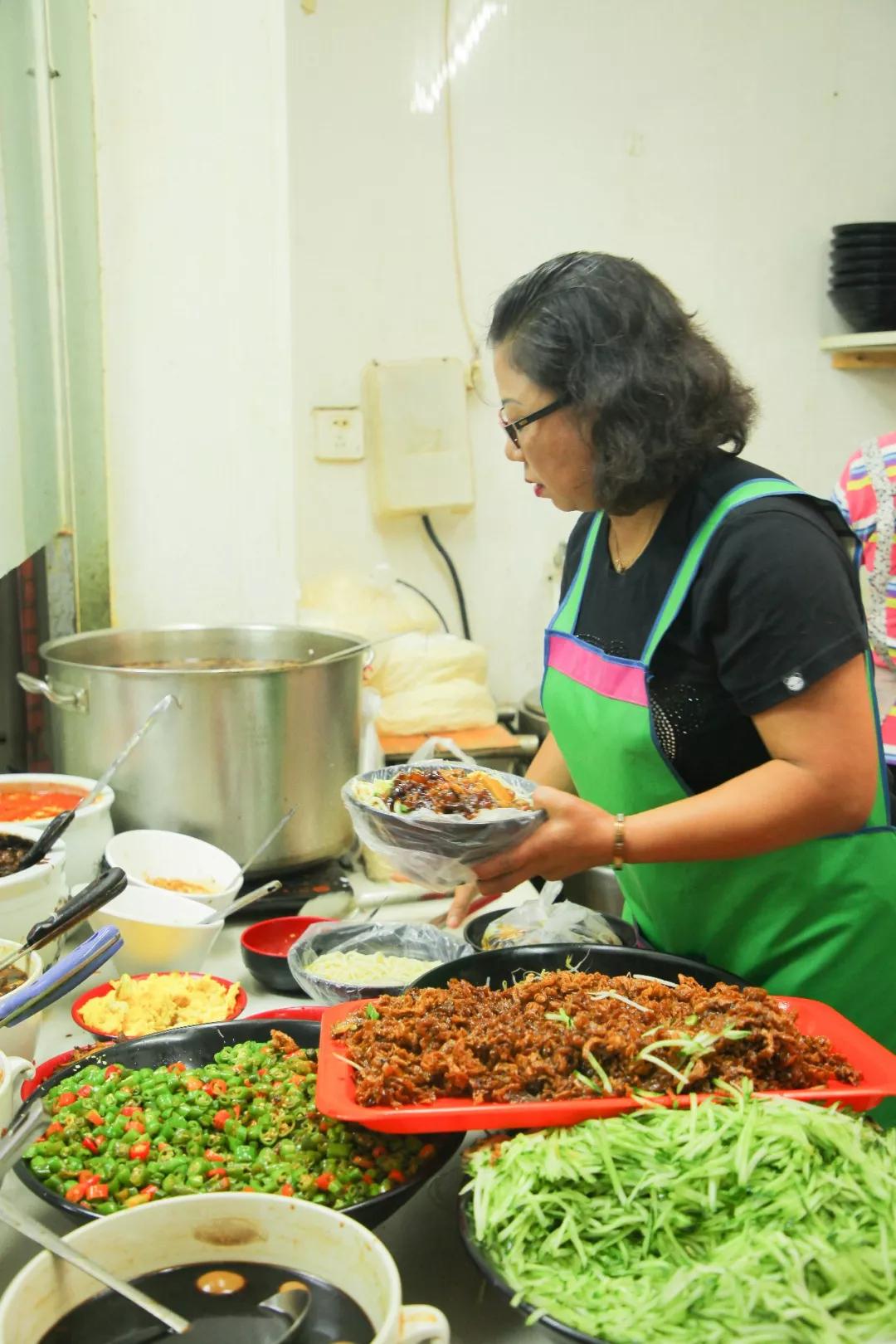 火了30年！22家藏在地铁旁的王牌小店，不用导航就能找到