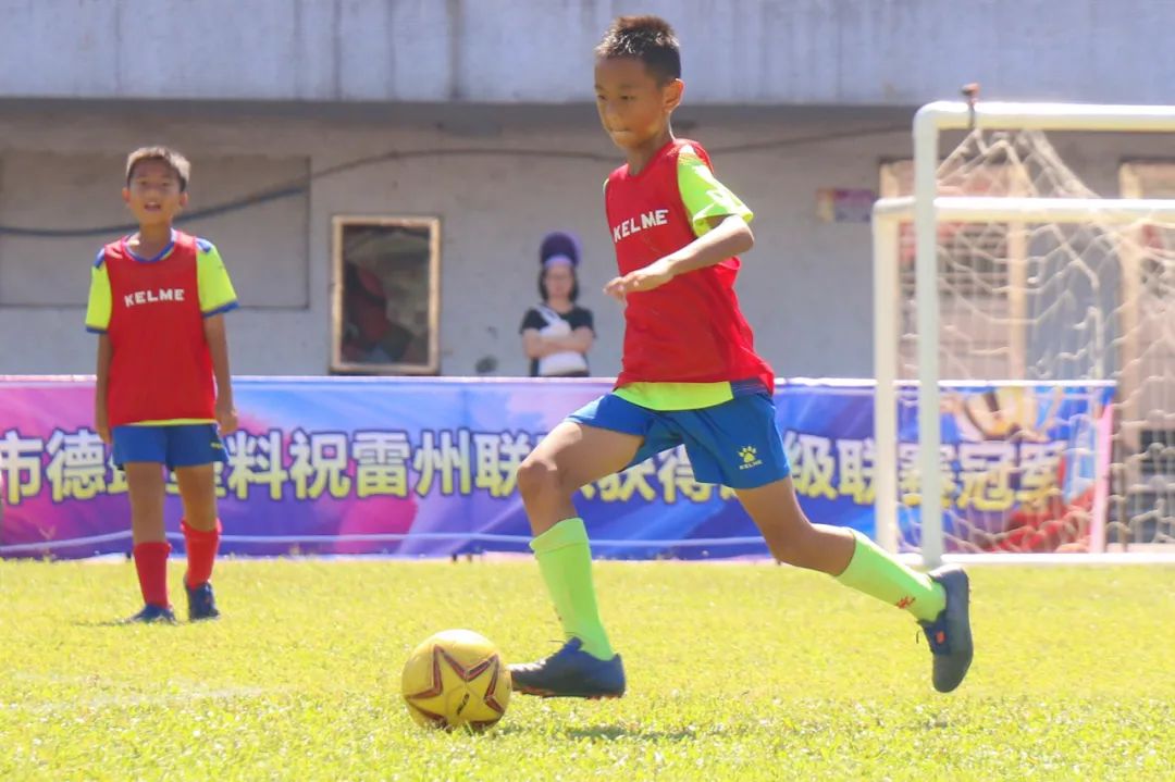 当中山、日本足球青训“激情相遇”，你更支持谁？