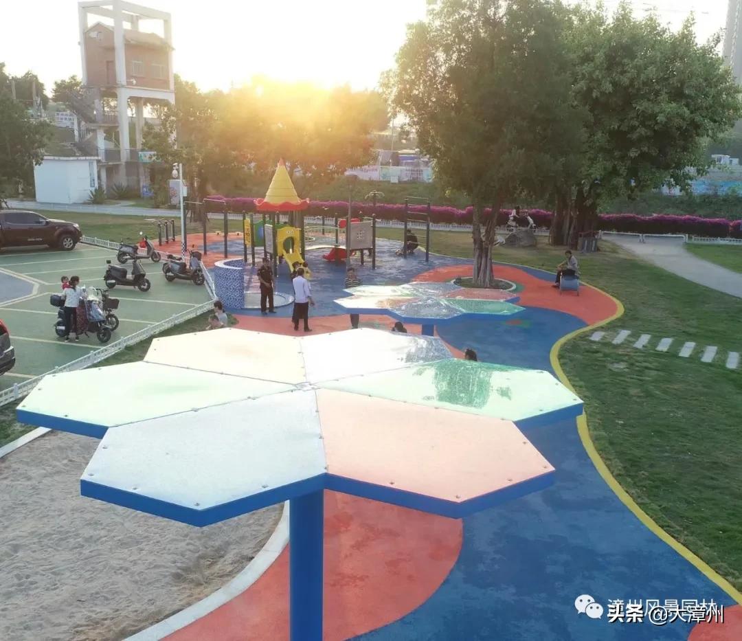 市区这8大公园“魔幻”变身!增添了游乐区、沙坑、足球场、彩绘墙....