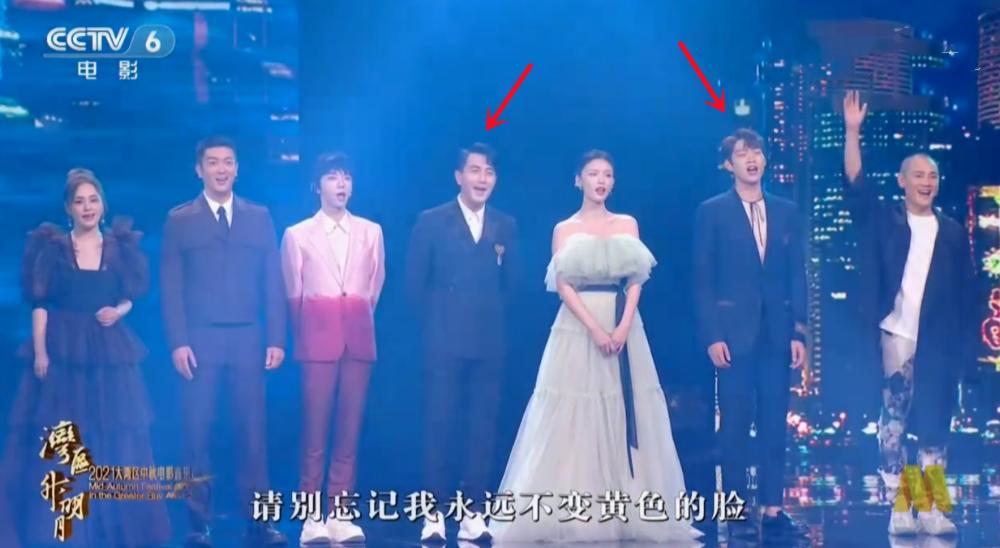 谢霆锋在台下看王菲和刘德华,谢霆锋看王菲表演