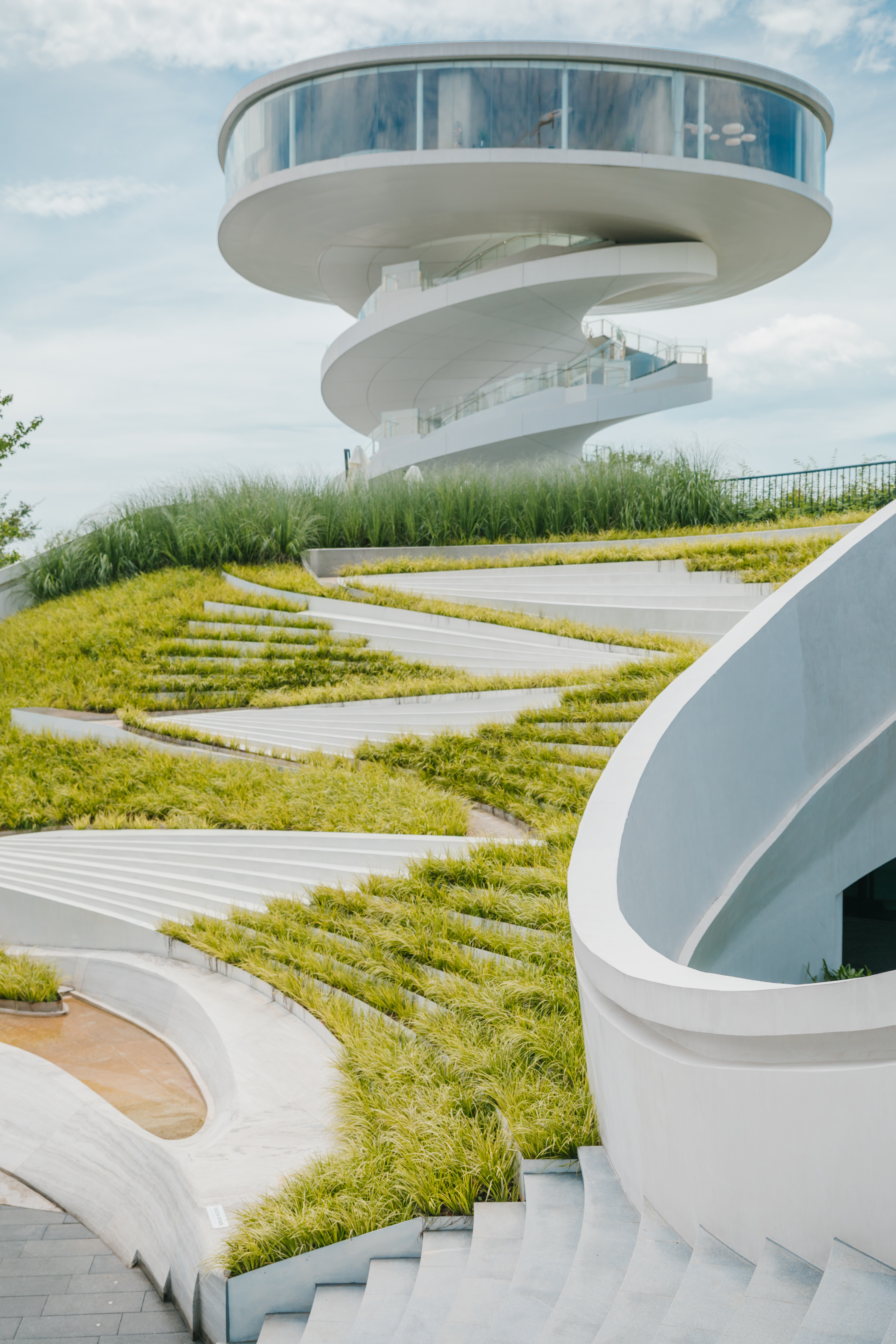 南昌之星摩天轮讲解,南昌之星摩天轮下面有什么玩