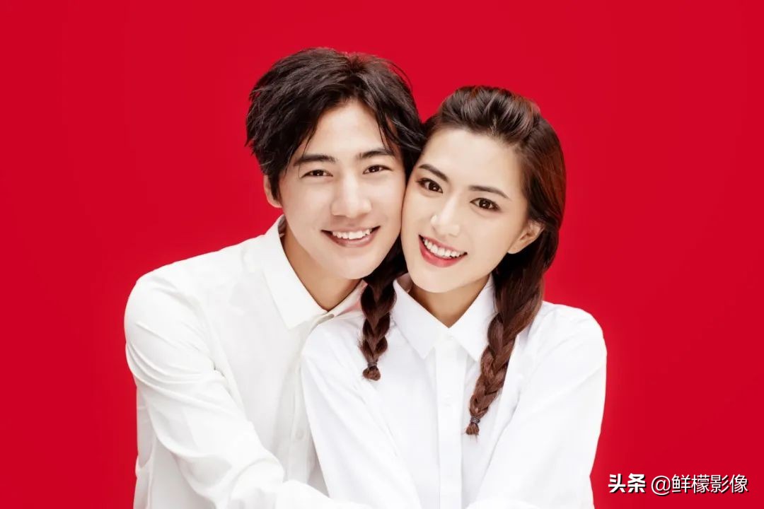 一步步教你如何拍出完美结婚照,拍结婚证件照穿什么衣服上镜