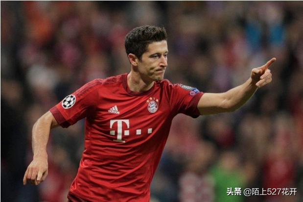 莱万拿过几次世界足球先生,莱万力压梅西蝉联世界足球先生