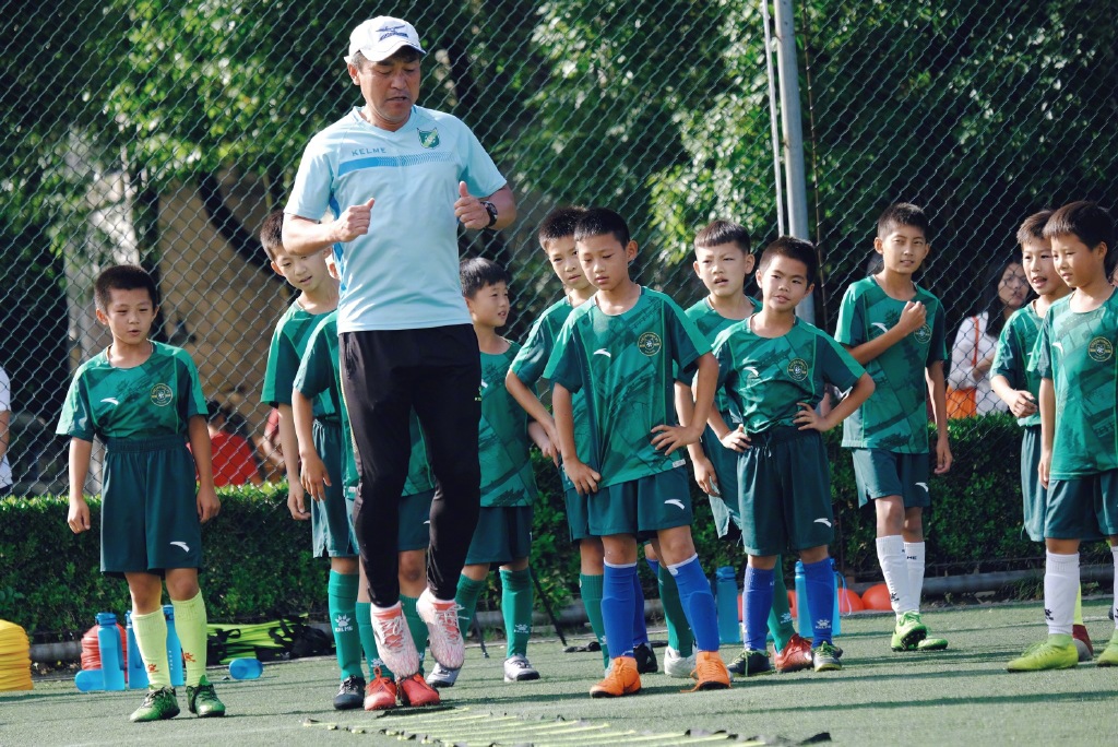 绿城青训球员多人擅自离队未归，得知真相后俱乐部表示不能接受