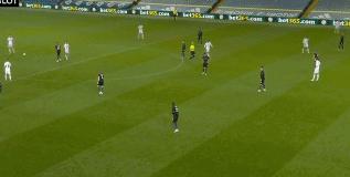 疯狂逼抢，疯狂奔跑！疯子贝尔萨的疯狂体系，是怎样支棱起来的？