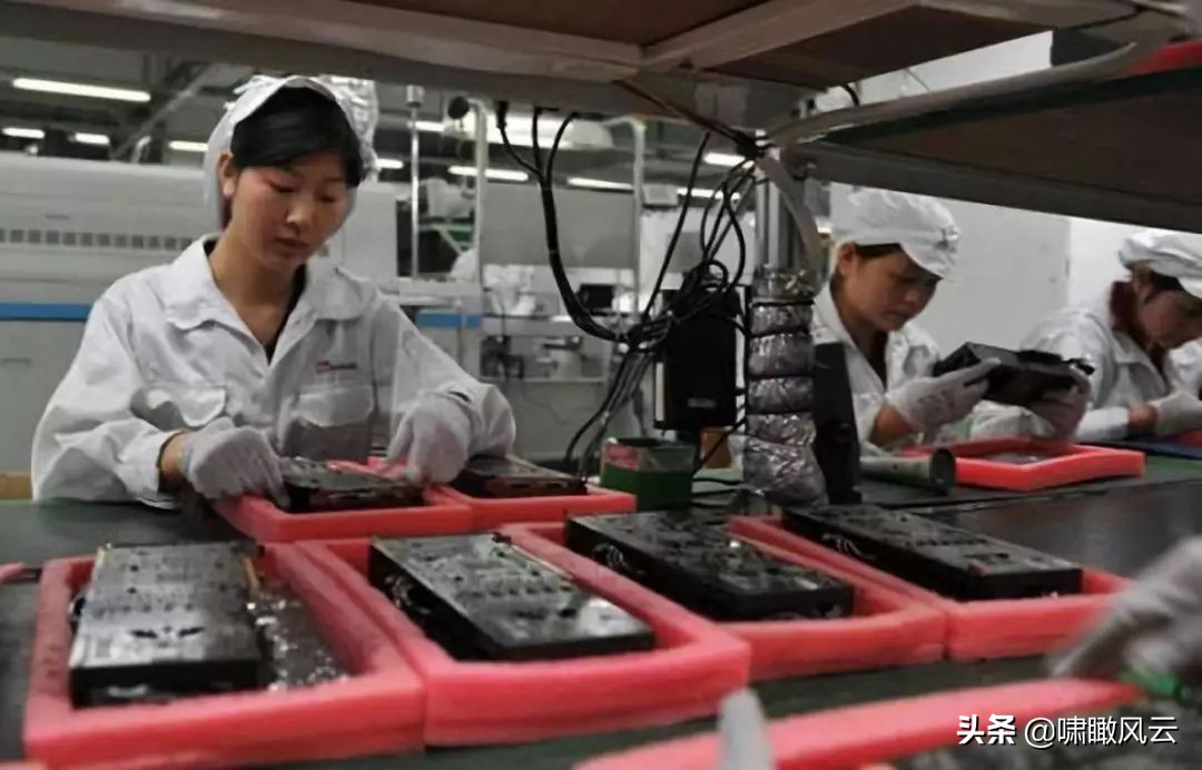 阿迪达斯是德国还是美国,阿迪达斯回到未来价格