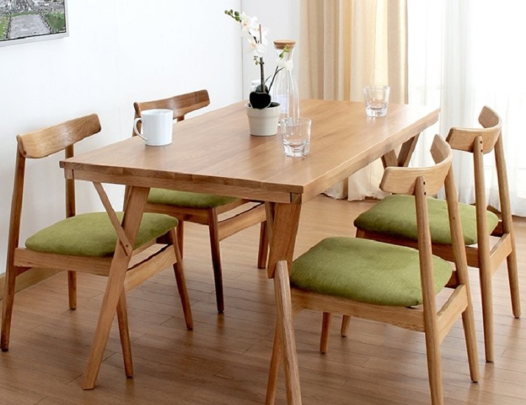 菜凉了才能放桌子上，掉漆，留印，难擦洗，想把实木换玻璃餐桌？