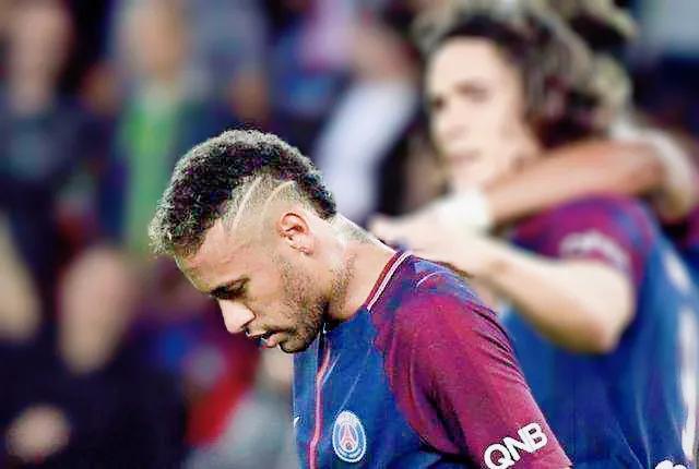 梅罗时代足坛第三人内马尔,铁打梅西的锋线