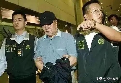 一代鞋王折翼富贵鸟陨落启示,中国鞋王的陨落说明了什么